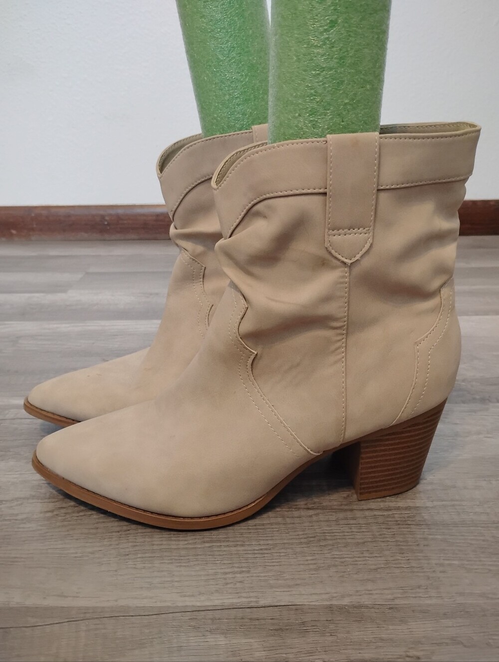 Time And Tru Pointed Toe Heel Boots
